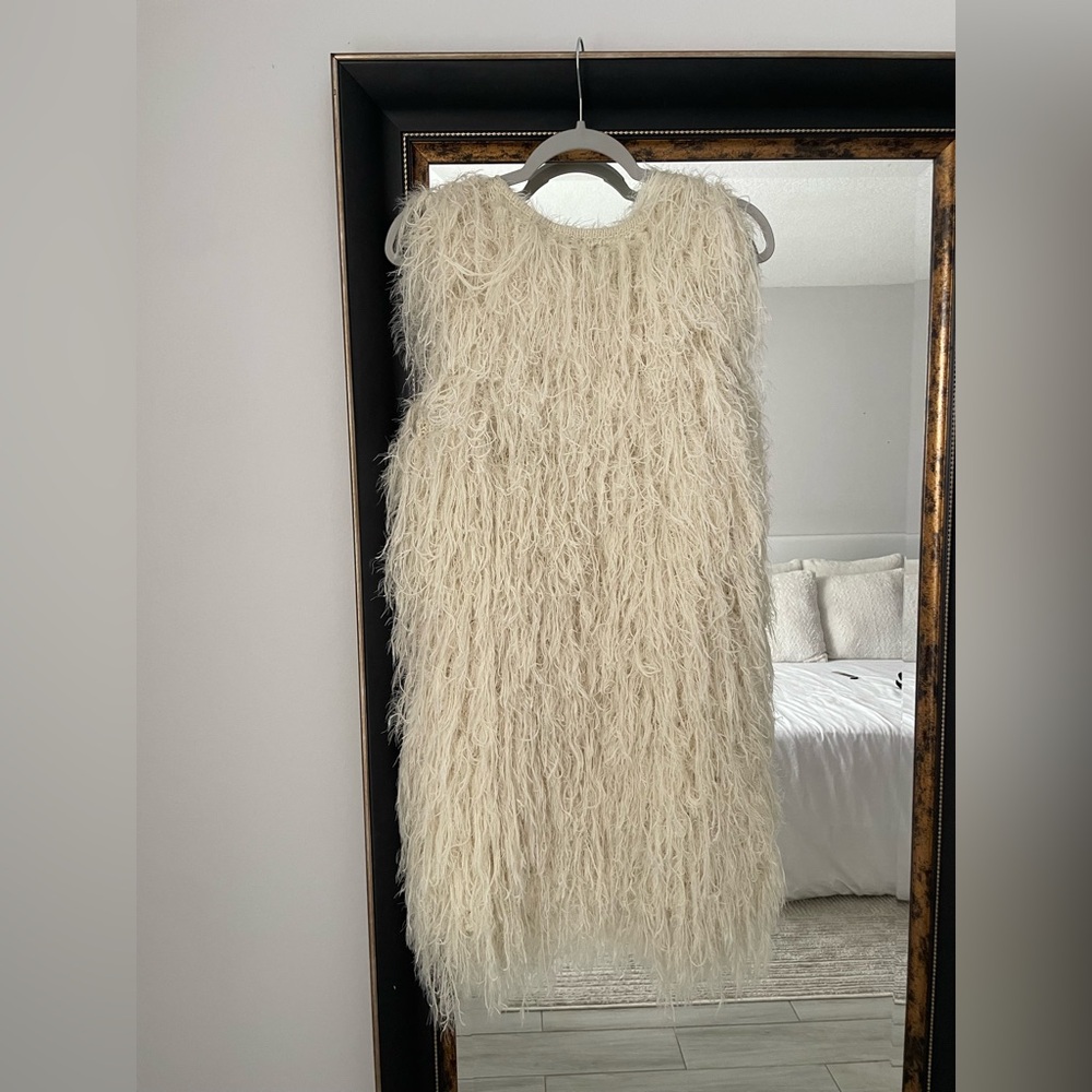 Felicity Ivory Shaggy Faux Fur Vest | One Size | Boho Festival Layering Piece - Picture 4 of 4